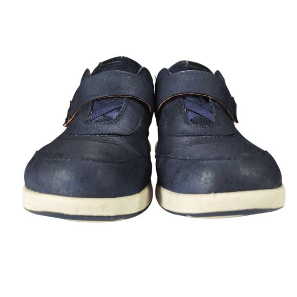 Clarks Sneaker sz 8.5M Women Un Adorn Lo Suede Navy Blue Hook Loop Strap Comfort - Picture 4 of 11